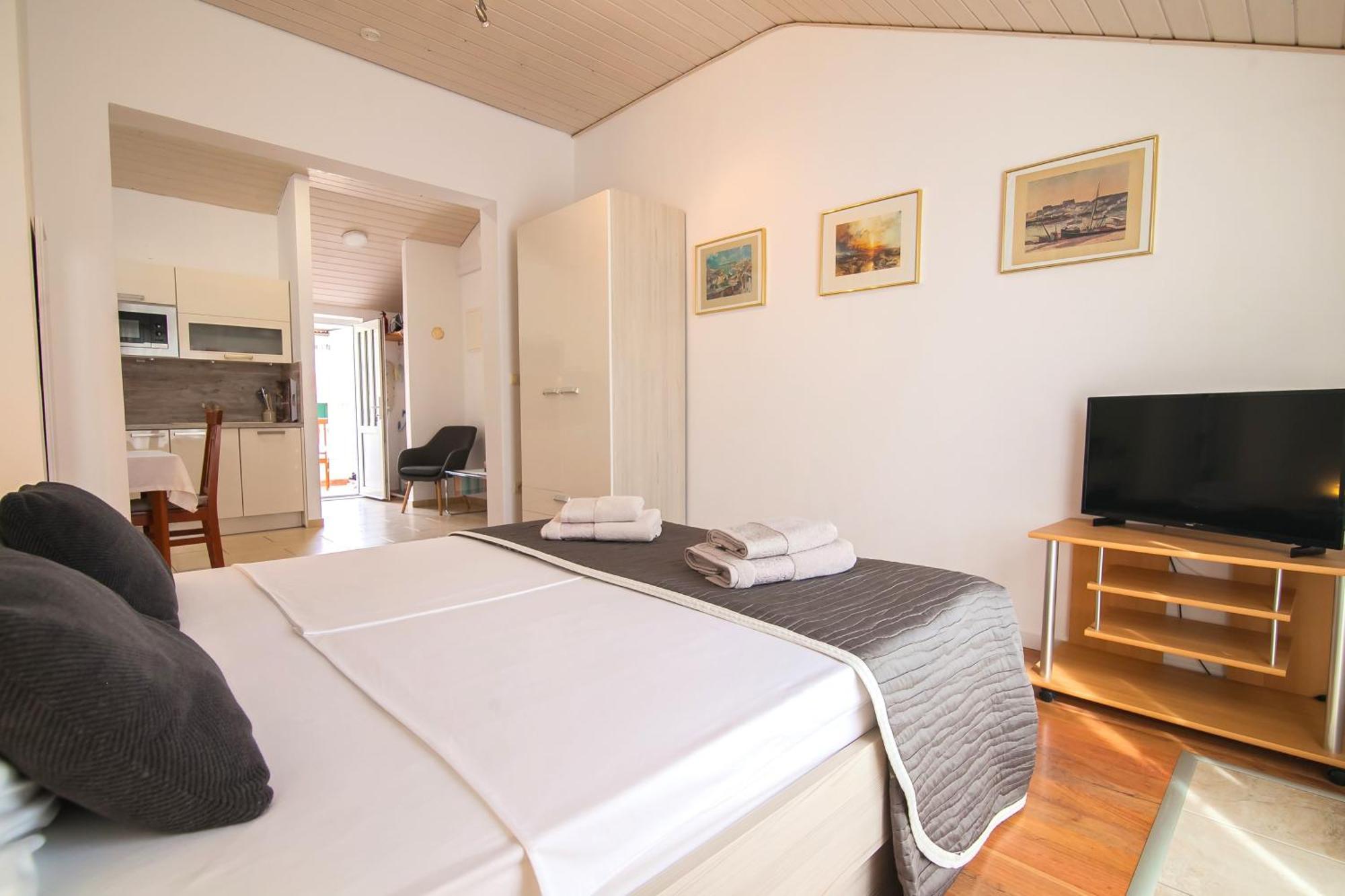 Helvetia Sunny Apartments Бол Экстерьер фото